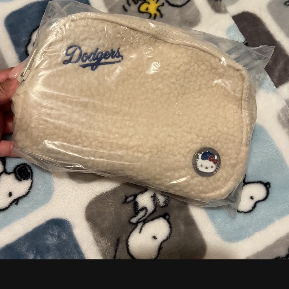 Dodger hello kitty Fanny